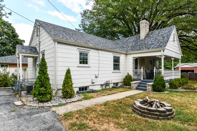 2021 S Jefferson Avenue, Springfield, MO 65807