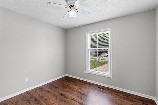 7218 N Pennsylvania Avenue, Kansas City, MO 64118