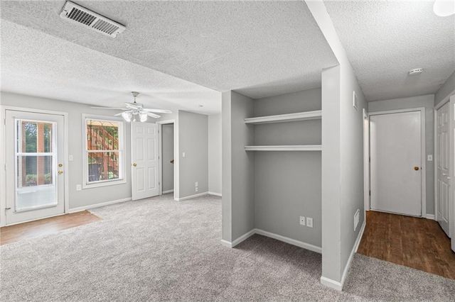 7218 N Pennsylvania Avenue, Kansas City, MO 64118