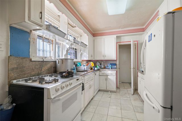 871 Linden Boulevard, Brooklyn, NY 11203