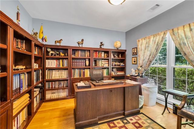 4990 Agate Drive, Alpharetta, GA 30022