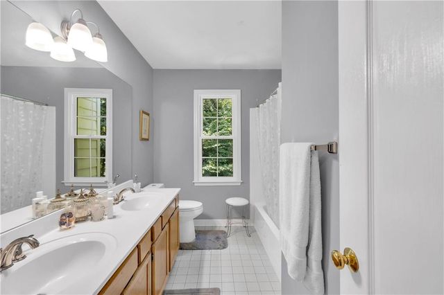 4990 Agate Drive, Alpharetta, GA 30022