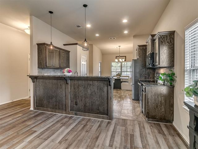 12487 Lakota Drive, Choctaw, OK 73020