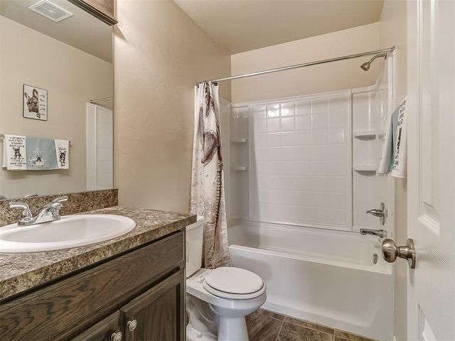 12487 Lakota Drive, Choctaw, OK 73020