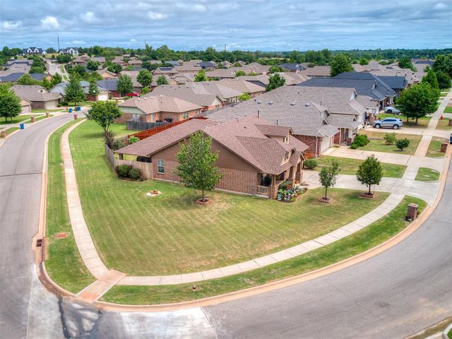 12487 Lakota Drive, Choctaw, OK 73020