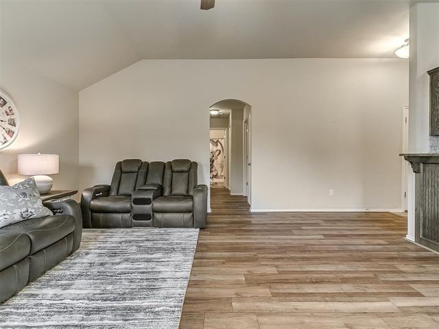 12487 Lakota Drive, Choctaw, OK 73020