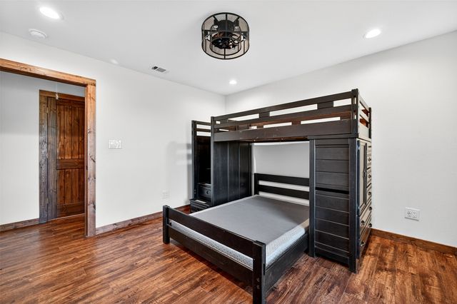 616 E Bells Boulevard, Bells, TX 75414