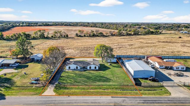 616 E Bells Boulevard, Bells, TX 75414