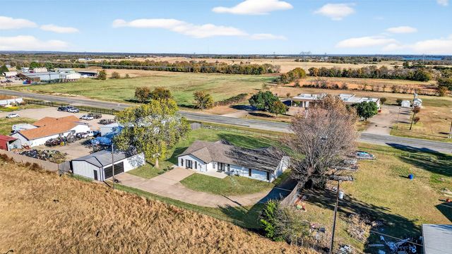 616 E Bells Boulevard, Bells, TX 75414