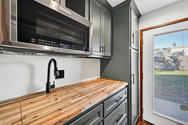 616 E Bells Boulevard, Bells, TX 75414