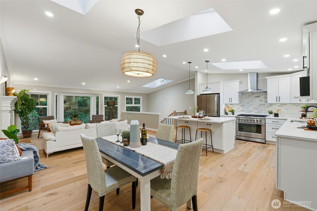 20630 NE 150th Street, Woodinville, WA 98077