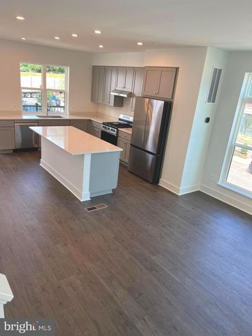 2038 TYSONS RIDGELINE RD, Falls Church, VA 22046