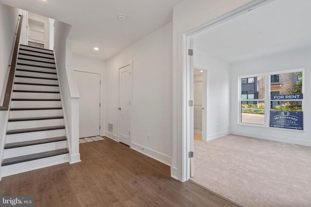 2038 TYSONS RIDGELINE RD, Falls Church, VA 22046