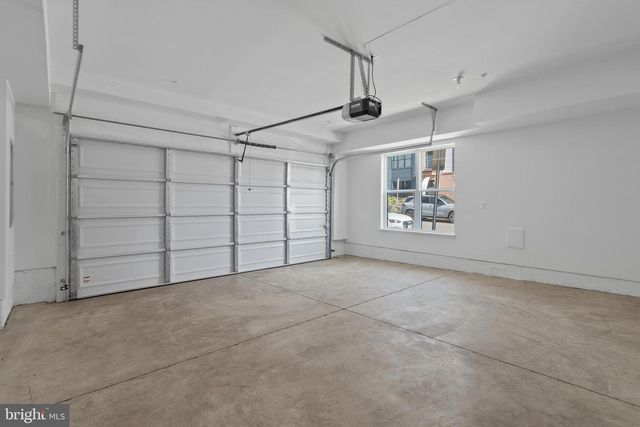 2038 TYSONS RIDGELINE RD, Falls Church, VA 22046