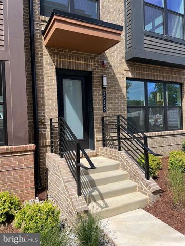 2038 TYSONS RIDGELINE RD, Falls Church, VA 22046
