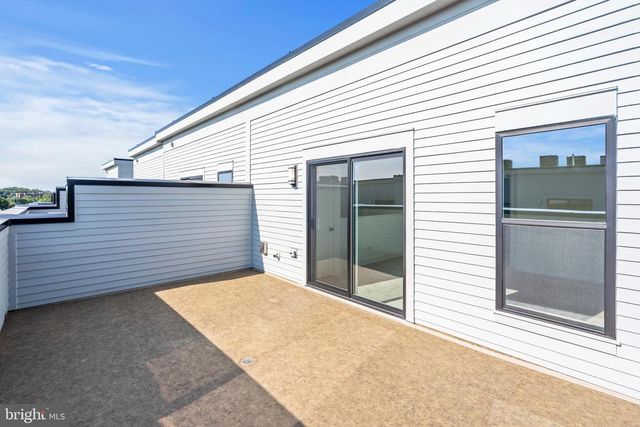 2038 TYSONS RIDGELINE RD, Falls Church, VA 22046
