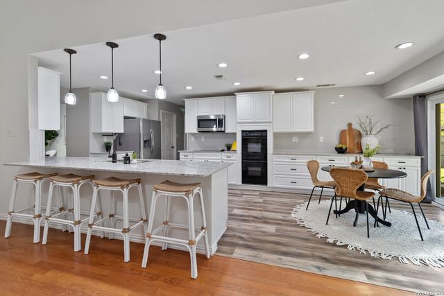 19735 Encino Glen, San Antonio, TX 78259