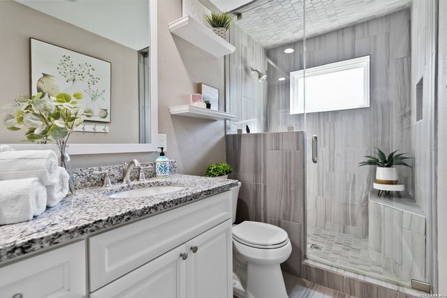 19735 Encino Glen, San Antonio, TX 78259