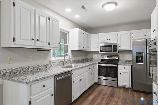 12332 Gayton Bluffs Ln, Henrico, VA 23233