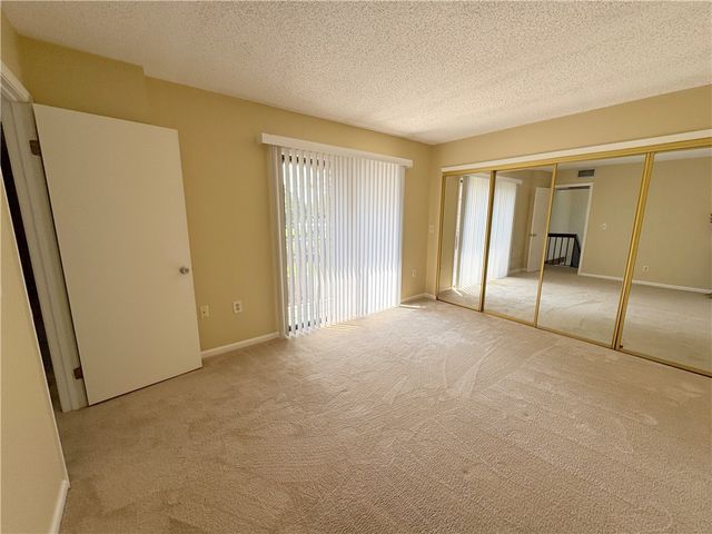 1166 6th Avenue D, Vero Beach, FL 32960