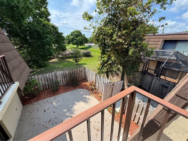 1166 6th Avenue D, Vero Beach, FL 32960