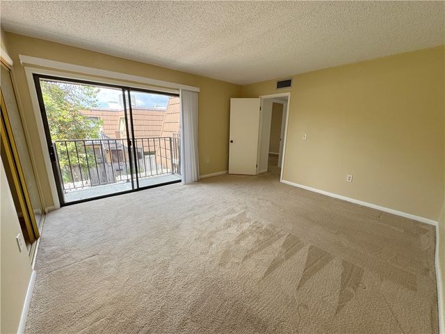 1166 6th Avenue D, Vero Beach, FL 32960