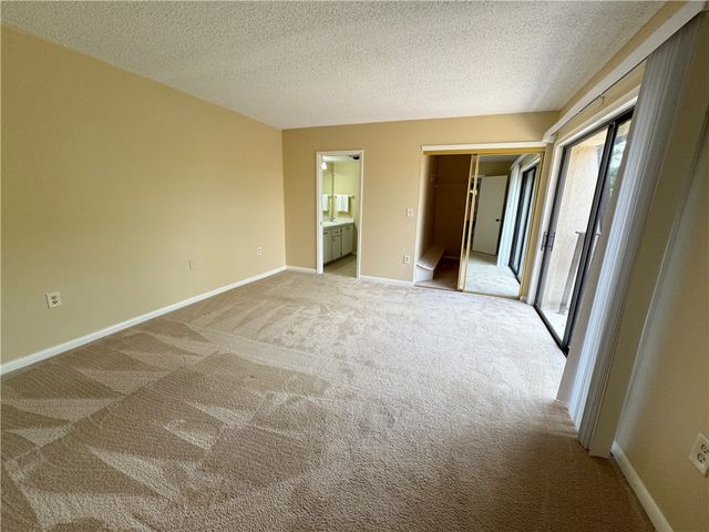 1166 6th Avenue D, Vero Beach, FL 32960