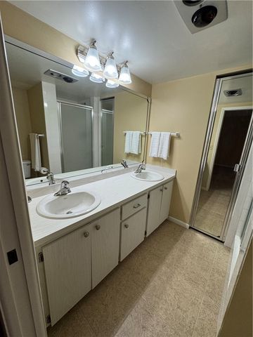 1166 6th Avenue D, Vero Beach, FL 32960