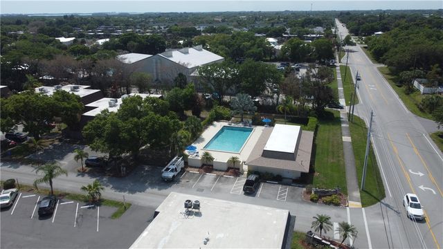 1166 6th Avenue D, Vero Beach, FL 32960