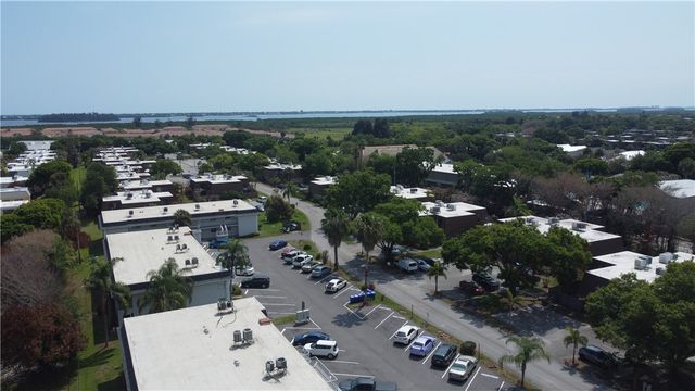 1166 6th Avenue D, Vero Beach, FL 32960