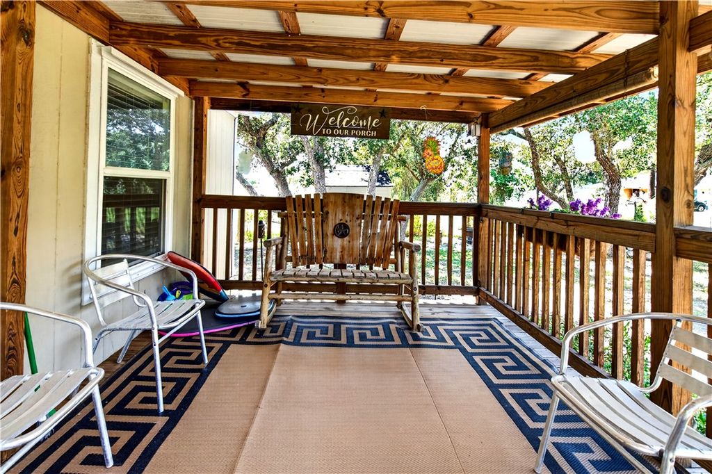 1437 Mallard Dr, Rockport, TX 78382 — photo 5