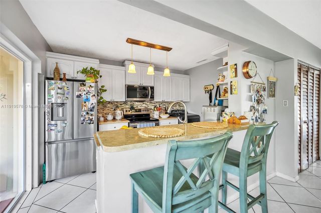 12255 SW 117th Ter, Miami, FL 33186