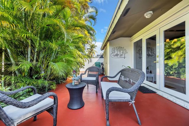 12255 SW 117th Ter, Miami, FL 33186