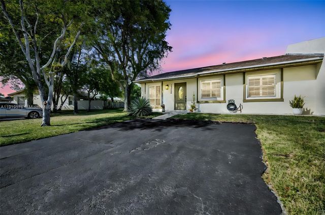 12255 SW 117th Ter, Miami, FL 33186