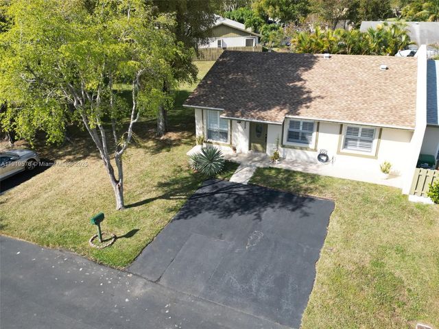 12255 SW 117th Ter, Miami, FL 33186