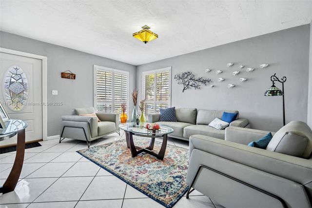 12255 SW 117th Ter, Miami, FL 33186