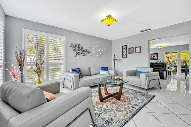 12255 SW 117th Ter, Miami, FL 33186