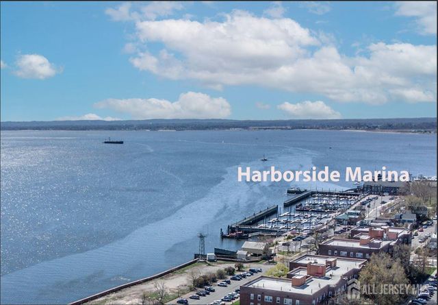 368 Rector Street 421, Perth Amboy, NJ 08861