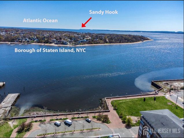 368 Rector Street 421, Perth Amboy, NJ 08861