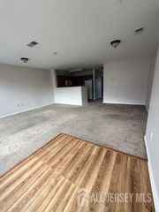 368 Rector Street 421, Perth Amboy, NJ 08861