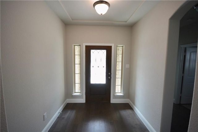 1921 Steppe Trail Drive, Aubrey, TX 76227