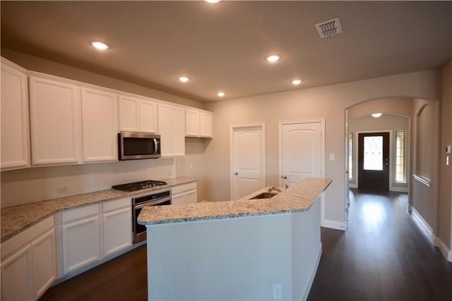 1921 Steppe Trail Drive, Aubrey, TX 76227
