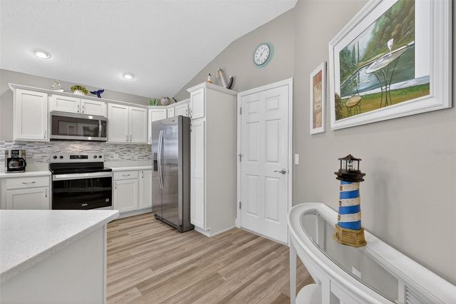 9203 SE 167TH FORD STREET, The Villages, FL 32162