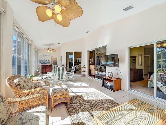 6050 LANDINGS BOULEVARD, Lady Lake, FL 32159