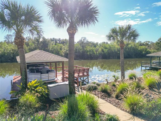 6050 LANDINGS BOULEVARD, Lady Lake, FL 32159