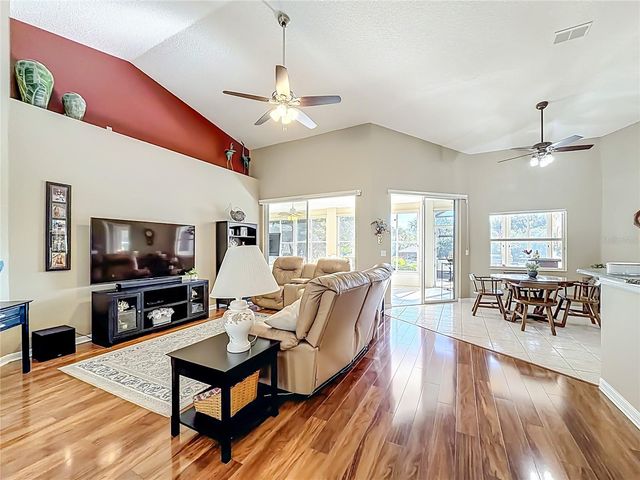 6050 LANDINGS BOULEVARD, Lady Lake, FL 32159