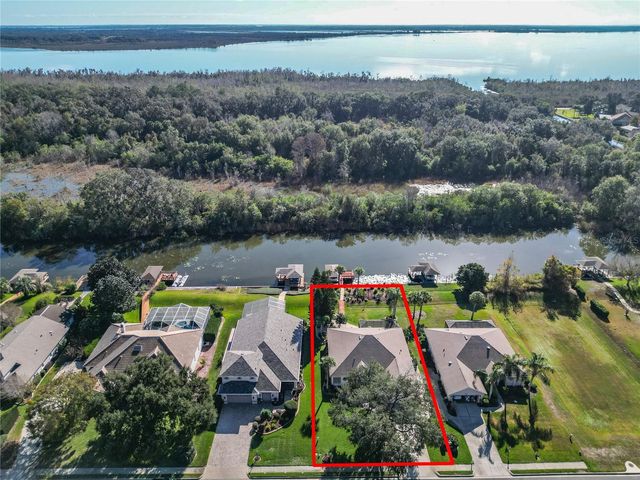 6050 LANDINGS BOULEVARD, Lady Lake, FL 32159