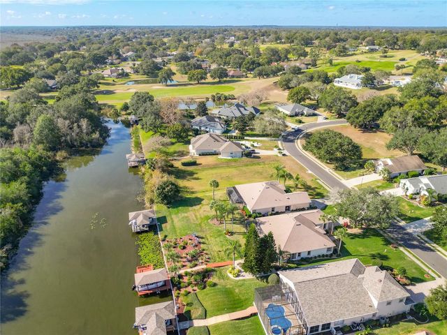6050 LANDINGS BOULEVARD, Lady Lake, FL 32159