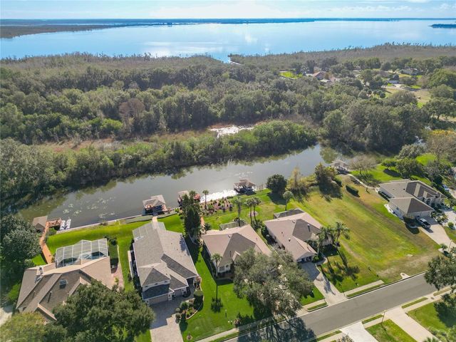 6050 LANDINGS BOULEVARD, Lady Lake, FL 32159
