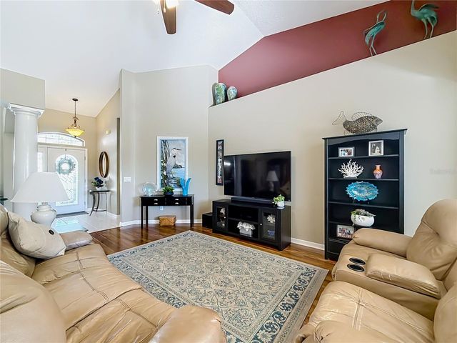 6050 LANDINGS BOULEVARD, Lady Lake, FL 32159